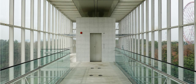 ガラス窓やガラス壁のイメージ画像