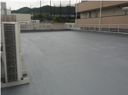 福岡市東区H病院屋上防水工事の外観